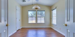 SE!! 4 Bedrooms!! Single Story!! NO HOA!! 3 Car Garage!!! Pool!!! Spa!!! RV Parking!!! Low maintenance Landscape!! Gallery 51