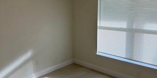 Brand NEW - never used appliances - 3 bedroom 2 bath with patio , 1 car garage - Gallery 6