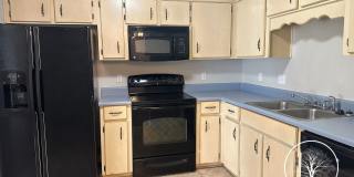 ENJOY A $500 MOVE-IN CREDIT WHEN YOU LEASE TODAY!** Gallery 9