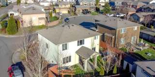 Mt. Rainier View Home on Cul-De-Sac with 3-Car Garage & A/C Gallery 33
