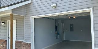 Townhouse with Garage - Minutes from Downtown Rogers Gallery 31