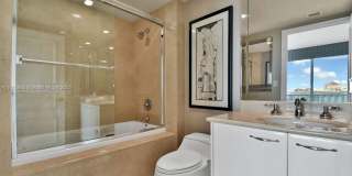 19955 NE 38th Ct Gallery 30