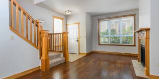 Pacific Pointe Apartments Gallery 16