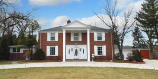 305 N Reed Street Gallery 1