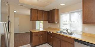 Beautiful 3 Bedroom Carlsbad Home! Gallery 8