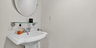 Charming 4BR/2.5BA Tudor in Prime Chevy Chase, DC! Gallery 25