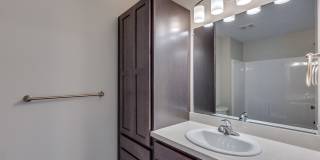 Like new townhome for RENT May 2026 3bd2ba2car garage end unit Gallery 14