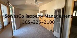 2 Bedroom Home with large back yard Gallery 3