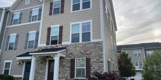 7500 Luminary Dr Gallery 1