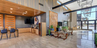 Maverick Gallery 185