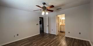 630 Queens Cir Gallery 16