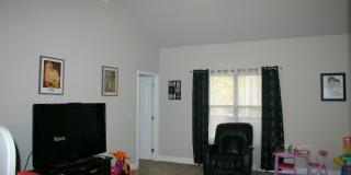 Great South Crestview Location! Gallery 4