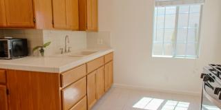 Garfield Avenue Apartments Gallery 26