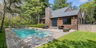 20 Blue Jay Way Gallery 1