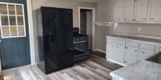 3 Bdrm Oswego! Charming! Updated! Gallery 1