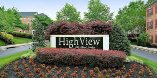 Resort-Style High View Townhome with 2-Car Garage, Private Office & Walkable Hunt Valley Location Gallery 42