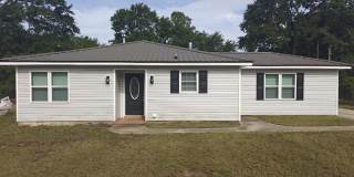 Charming 3 Bedroom 2 Bathroom Home, Newly renovated home! Charming 3 Bedroom 2 Bathroom Home, Newly renovated home! Gallery 1