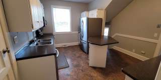 Beautiful 4 bedroom 2.5 house Gallery 16