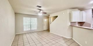 Comfort & Charm in Castle Forest - Reduced Deposit for Qualified Applicants! Gallery 4