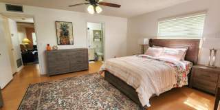 Coming Soon! Beautifully furnished 1 bedroom 1.5 bath condo Gallery 5