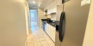 1246 QUEEN Street NE unit: 2 Gallery 7