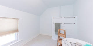 1123 W Huron Street Gallery 43