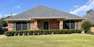 1825 Glenway Drive Gallery 1