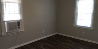 Completely remodeled 1 bedroom, 1 bath duplex! Gallery 4