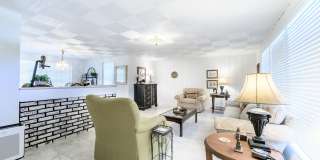SEASONAL / SHORT-TERM RENTAL – Charming Downtown Punta Gorda Retreat Gallery 8