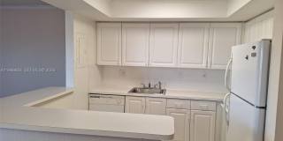 17600 NW 68th Ave Gallery 4