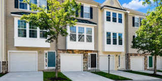 23092 FONTWELL Square Gallery 1