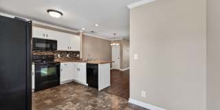 Pet Friendly Two Bedroom! Gallery 25