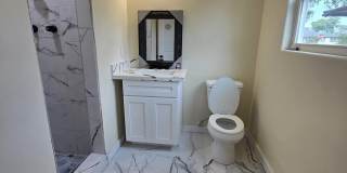 3425 Kenwood Gallery 20