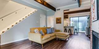 TERRELL HILLS TOWNHOUSE Gallery 6