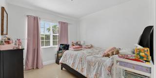 9000 SW 40th Ter Gallery 12