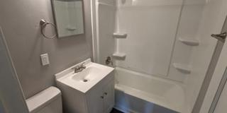 1632 S Glenn Gallery 1