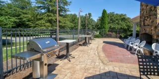 Ashbury Square Gallery 16