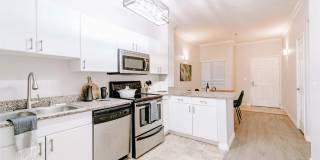 1643 6th Ave Gallery 16