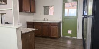 3 Bedroom home in SE Roseburg Gallery 4