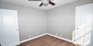 3 Bedroom Pet Friendly Home For Rent in Chalet Hills! Gallery 11