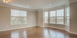 42451 MAGELLAN Square Gallery 8