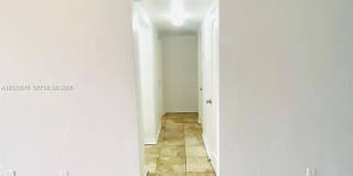 1020 SW 36th Ct Gallery 23