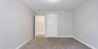 The Onyx Hoover Apartments Gallery 63