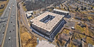 Pullman Pointe Gallery 52