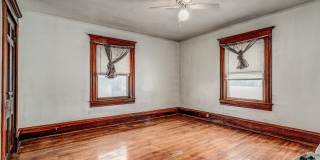 **For Lease: 912 E 31st St – Spacious 5‑Bedroom Historic Home in Central Kansas City** Gallery 21
