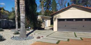Tarzana- High End Compact Side House Studio Gallery 1