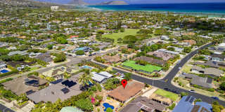 Spacious with split a/c units, solar, comfortable Island Home in Beautiful Kahala! Gallery 4