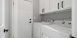 Completely Renovated Modern 4 Bd Single Story in the Trails Gallery 29