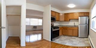 Oak Terrace Gallery 21