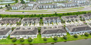 Beautiful Townhome at Magnolia Park! Gallery 37